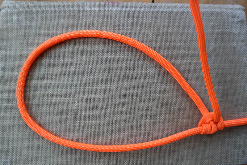 Illustration for article titled Knot Tying Process Images